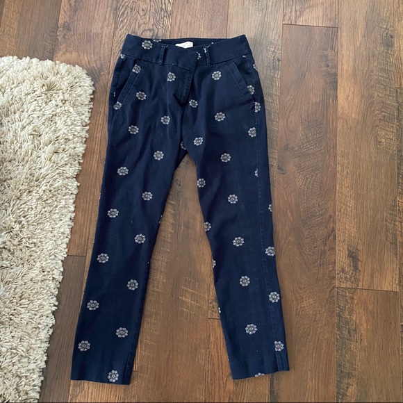 Loft Medallion Ankle-Cropped Pants - Picture 3 of 4